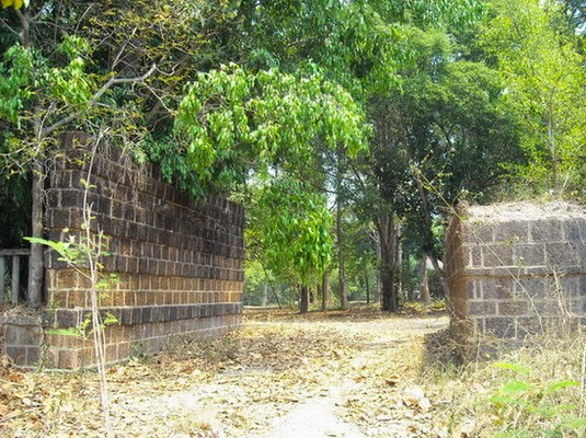 ลัดดาแลนด์ 