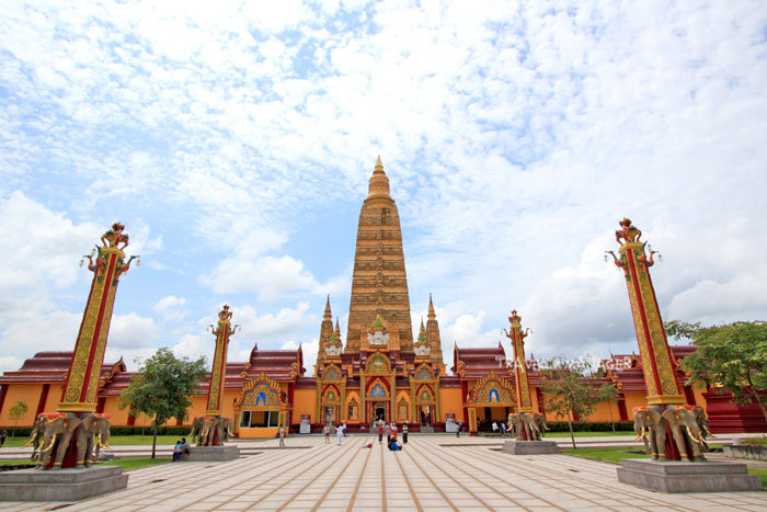 วัดมหาธาตุวชิรมงคล 