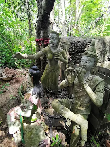 พาชมสถานที่